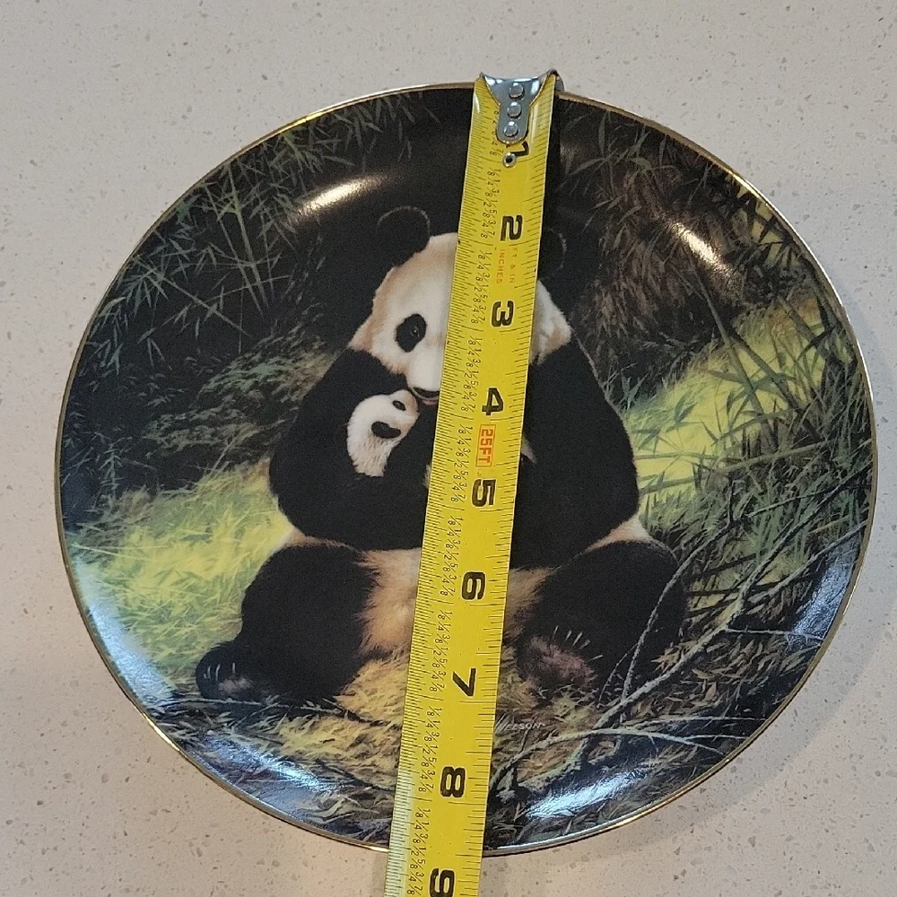 Vintage Momma Panda & Baby Endangered Species Decorative Plate Will Nelson 1988